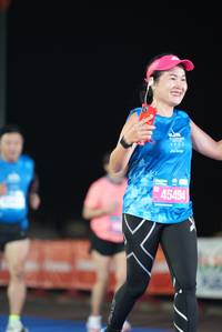 BIB: 200, 45494
                            <button type="button" onclick="openModal(19777727)" class="btn btn-primary btn-sm float-right btn-popup" data-toggle="modal" data-target=".modal-high-quality">
                        <i class="fas fa-shopping-cart"></i> Add to Cart
                    </button>
                                            <button type="button" onclick="isThisMe(19777727, true)" class="btn btn-success btn-sm float-right btn-popup btn-isme hidden" data-toggle="tooltip" data-placement="bottom" title="นี่คือรูปของคุณใช่ไหม คลิกที่นี่เพื่อเอาเข้าอัลบั้ม">
                        <i class="fas fa-plus"></i> Add to album
                    </button>
                    <button type="button" onclick="isThisMe(19777727, false)" class="btn btn-warning btn-sm float-right btn-popup btn-isnotme hidden">
                        <i class="fas fa-ban"></i> Remove from album
                    </button>